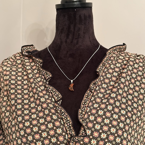 Mahogany Obsidian Moon 🌙 pendant on 20”sterling silver overlay chain necklace - Picture 4 of 7